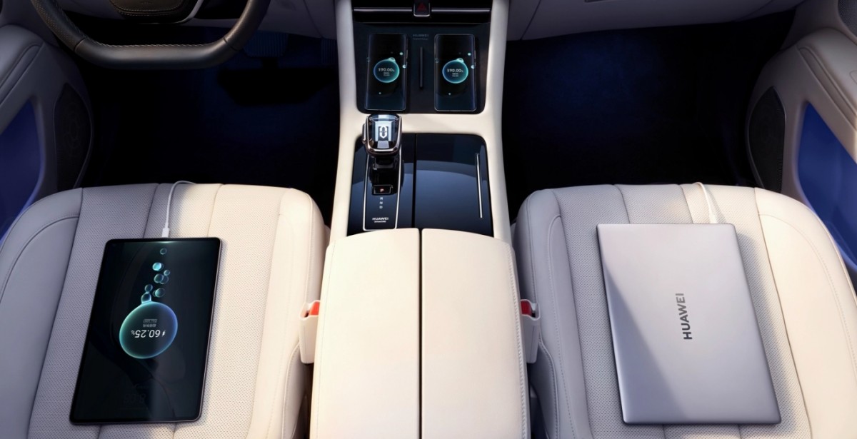 Two wireless chargers and 2 usb-C ports for front passengers