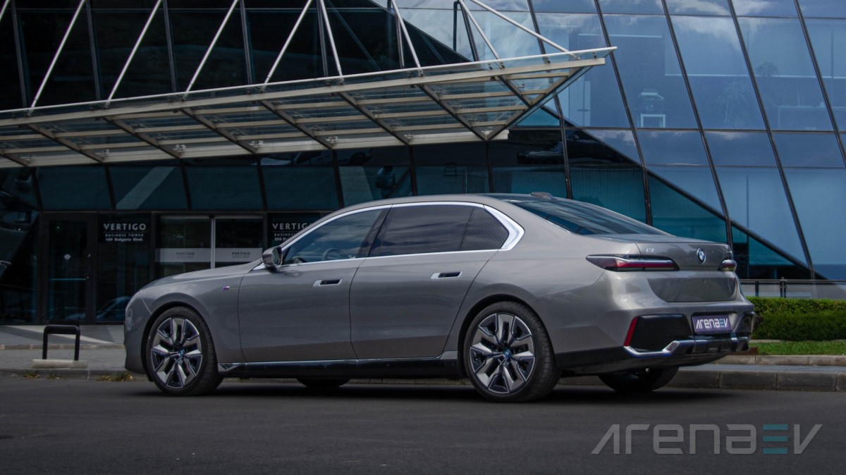 BMW i7 xDrive60 review