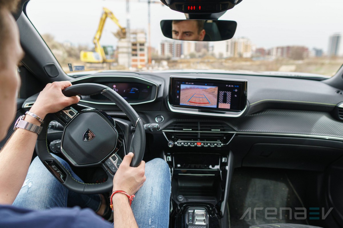Peugeot E-2008 Facelift review